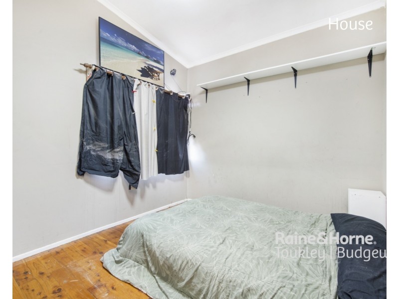 15 & 15a Kamilaroo Avenue, Lake Munmorah NSW 2259