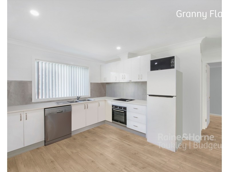 15 & 15a Kamilaroo Avenue, Lake Munmorah NSW 2259