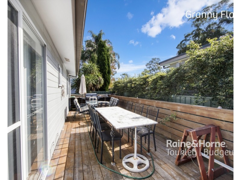 15 & 15a Kamilaroo Avenue, Lake Munmorah NSW 2259