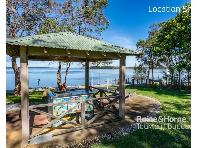15 & 15a Kamilaroo Avenue, Lake Munmorah NSW 2259