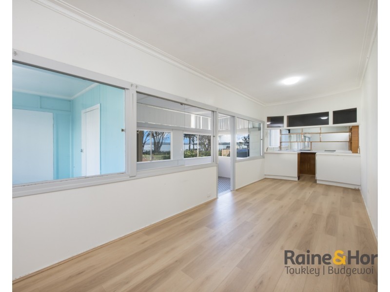 70 Leonard Avenue, Toukley NSW 2263