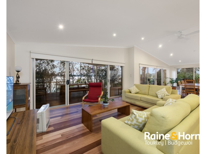 9 Short Street, Wyee Point NSW 2259
