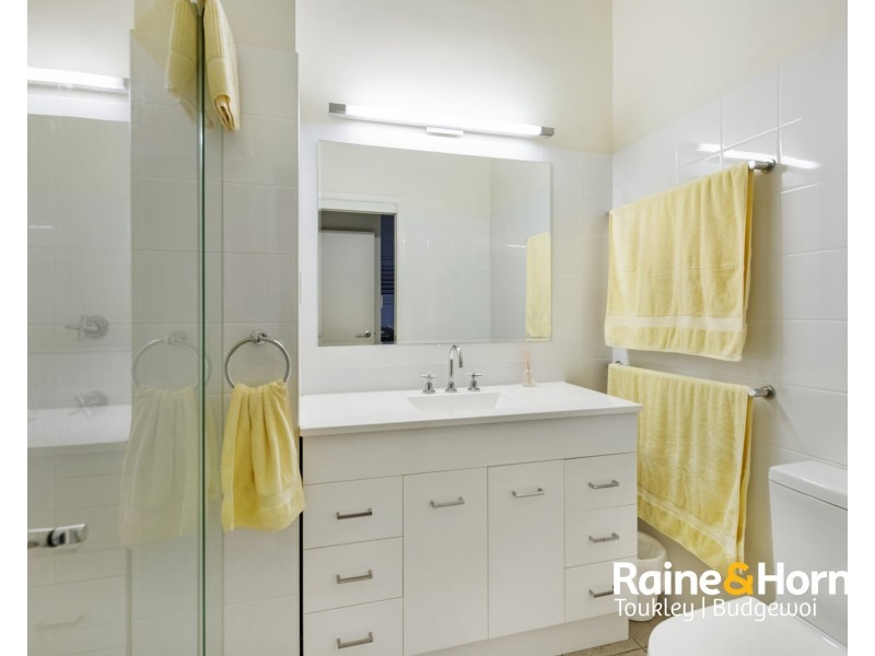 9 Short Street, Wyee Point NSW 2259