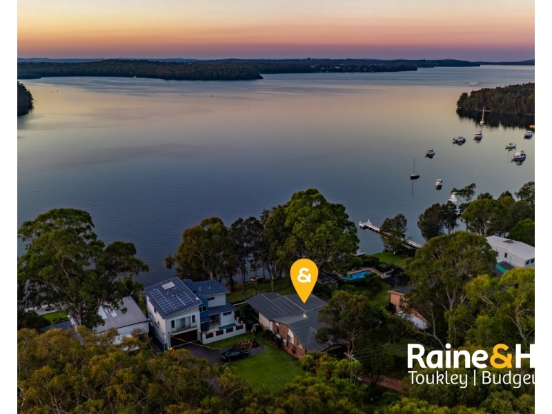 9 Short Street, Wyee Point NSW 2259