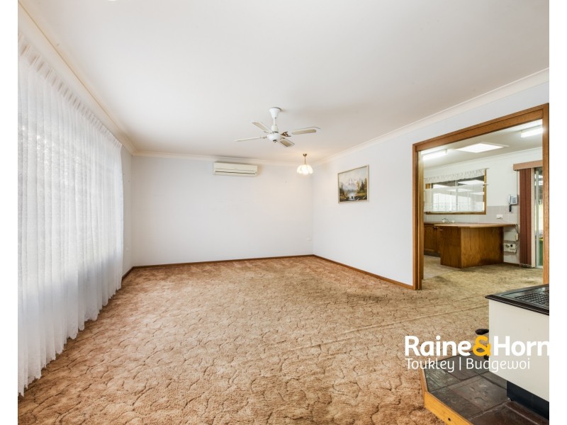 67 Premier Way, Bateau Bay NSW 2261
