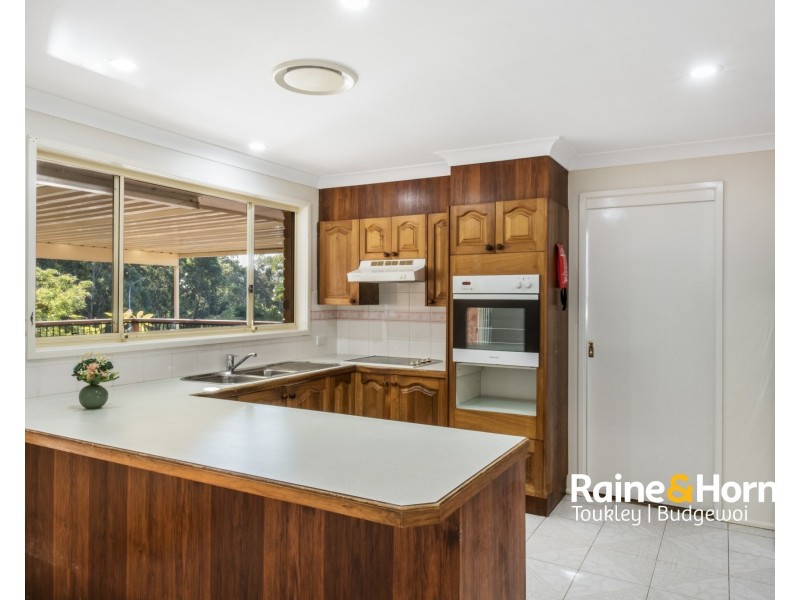 9 Twin Lakes Drive, Lake Haven NSW 2263