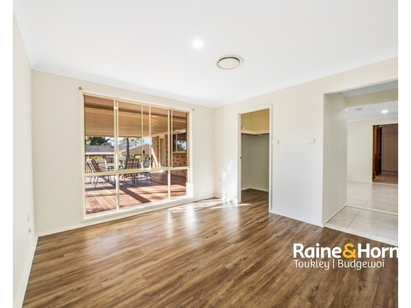 9 Twin Lakes Drive, Lake Haven NSW 2263