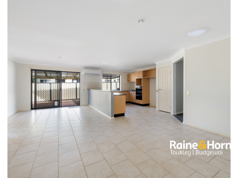 77 Mountain View Drive, Woongarrah NSW 2259