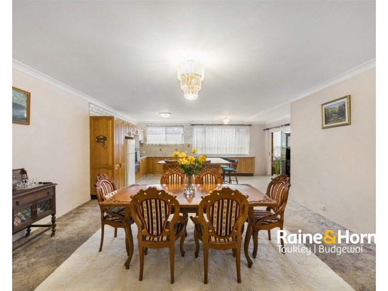 29 Lake Haven Drive, Lake Haven NSW 2263