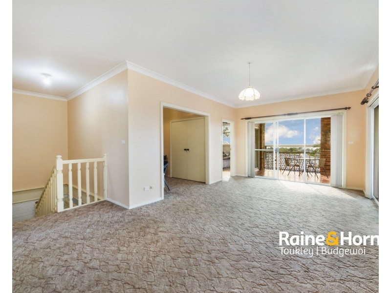 29 Lake Haven Drive, Lake Haven NSW 2263
