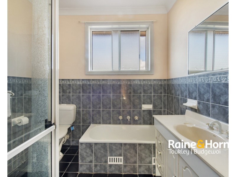 29 Lake Haven Drive, Lake Haven NSW 2263