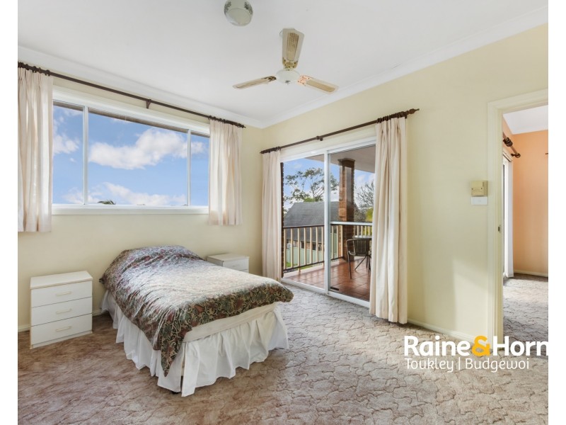 29 Lake Haven Drive, Lake Haven NSW 2263