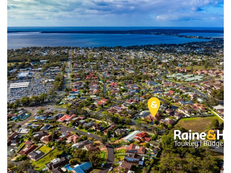 29 Lake Haven Drive, Lake Haven NSW 2263