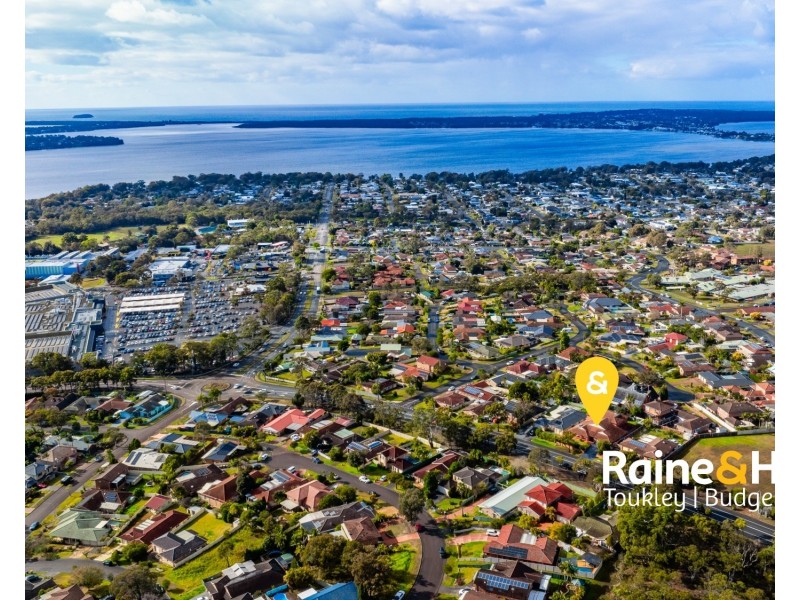 29 Lake Haven Drive, Lake Haven NSW 2263