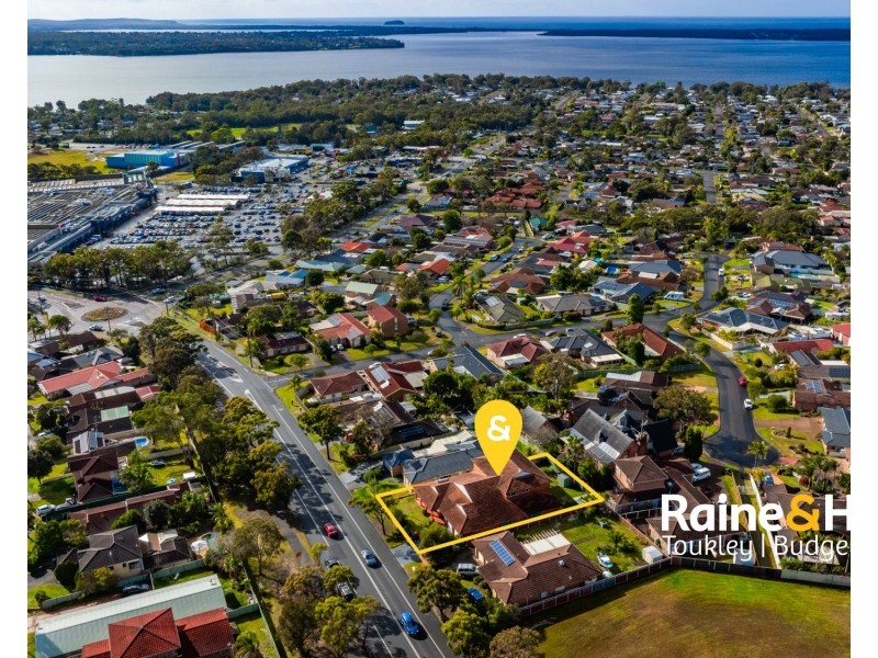 29 Lake Haven Drive, Lake Haven NSW 2263