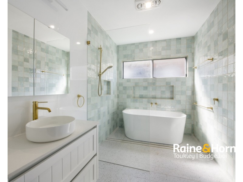 17 Ninth Avenue, Toukley NSW 2263