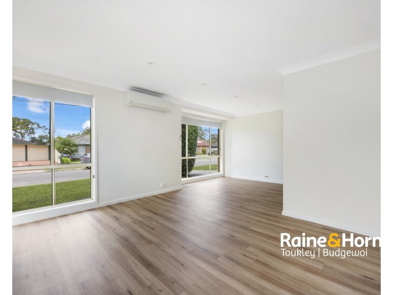 30 Golf Links Drive, Watanobbi NSW 2259