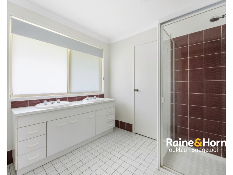 30 Golf Links Drive, Watanobbi NSW 2259