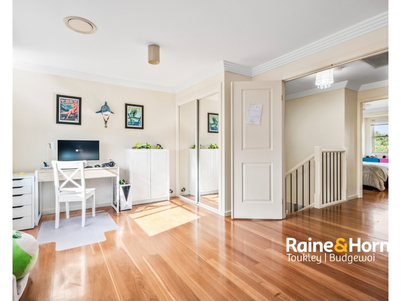 2/12 Lawson Street, Norah Head NSW 2263