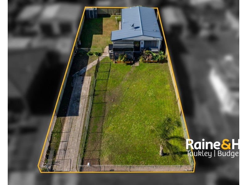 13 Coonanga Avenue, Budgewoi NSW 2262