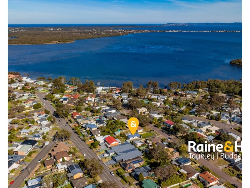 13 Coonanga Avenue, Budgewoi NSW 2262