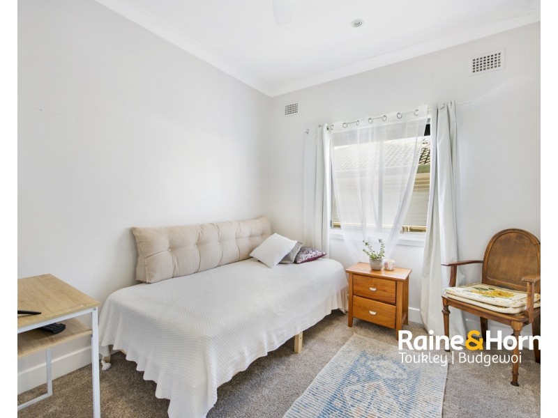 11 Oxley Road, Killarney Vale NSW 2261