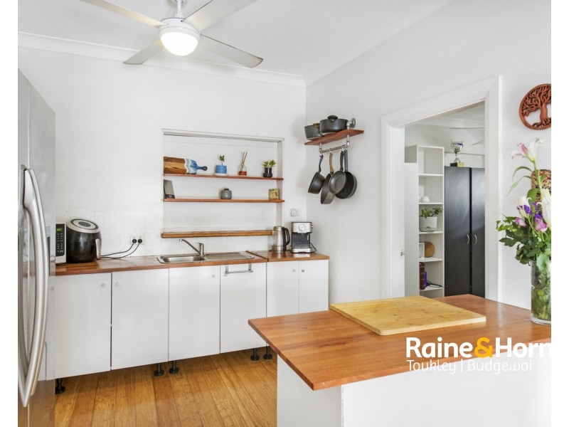 11 Oxley Road, Killarney Vale NSW 2261