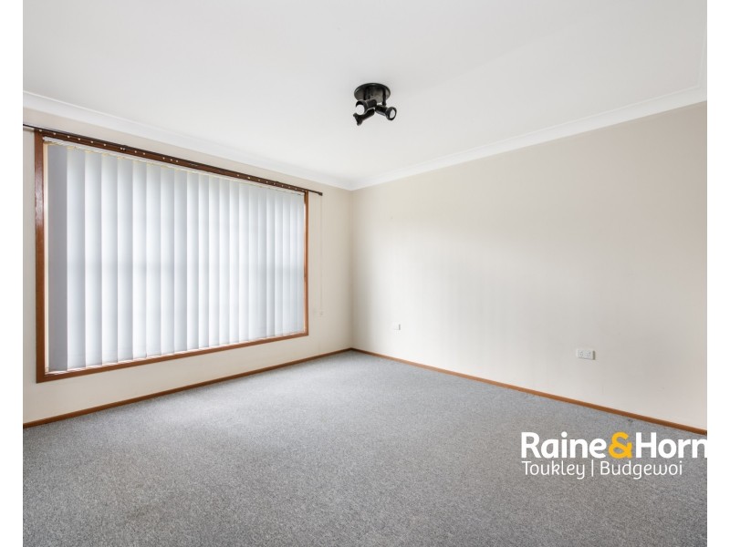 130 Elizabeth Bay Drive, Lake Munmorah NSW 2259