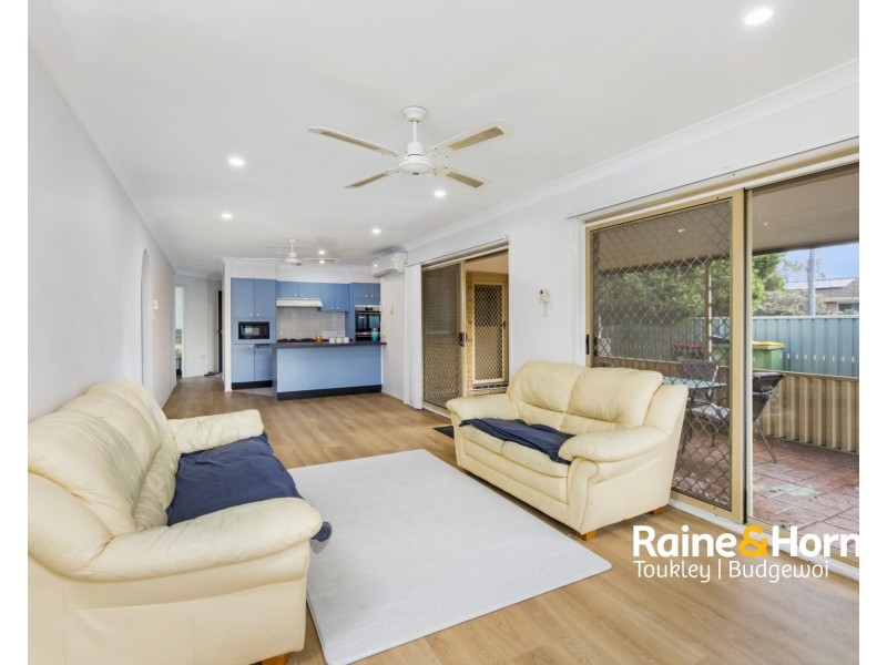 27 Tenth Avenue, Budgewoi NSW 2262