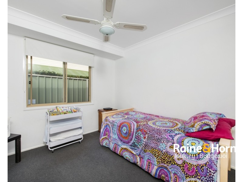 27 Tenth Avenue, Budgewoi NSW 2262