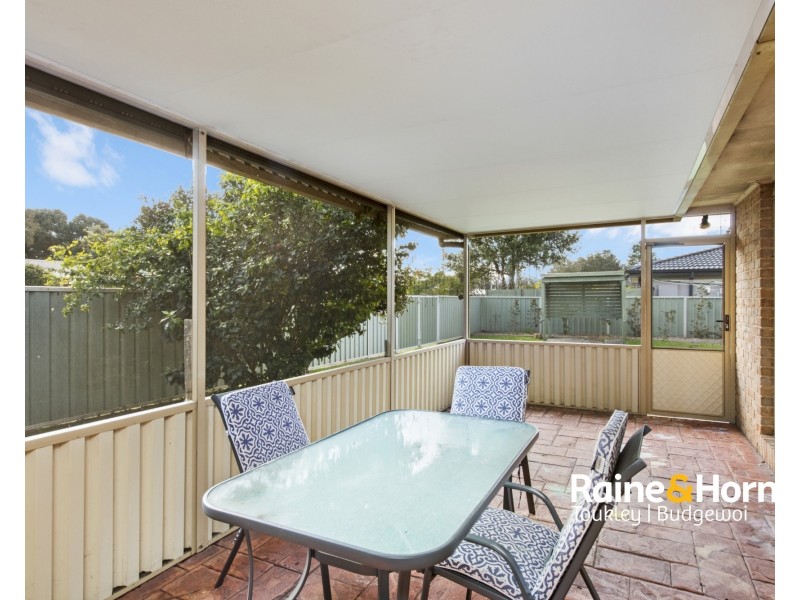 27 Tenth Avenue, Budgewoi NSW 2262