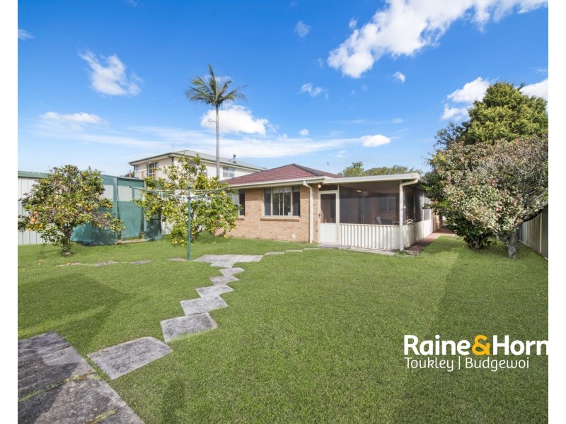 27 Tenth Avenue, Budgewoi NSW 2262