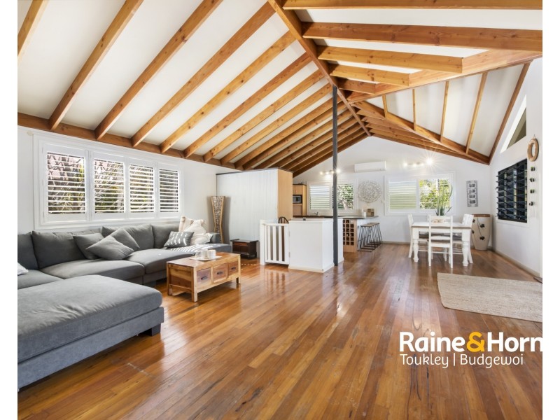 36 Morley Avenue, Bateau Bay NSW 2261