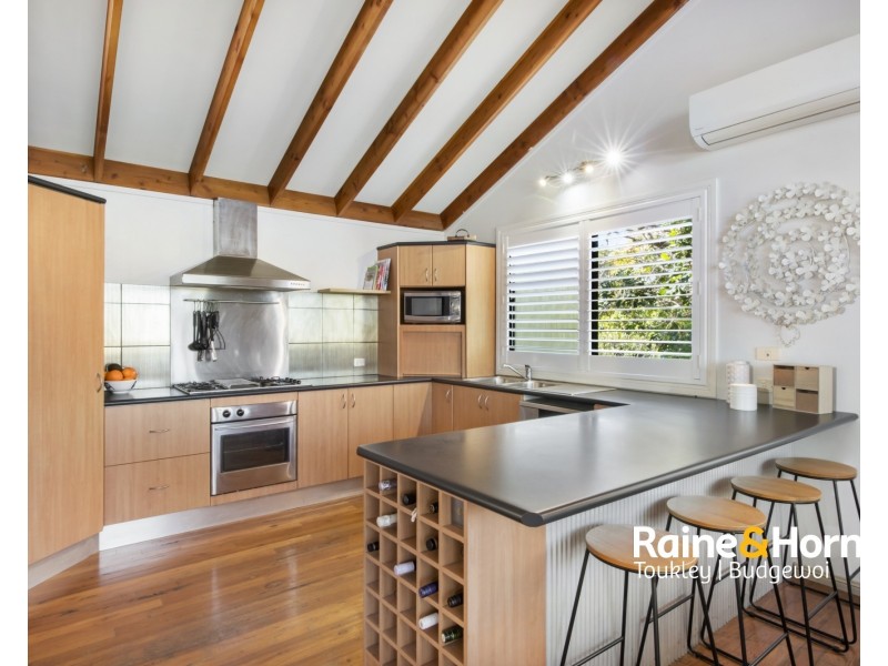 36 Morley Avenue, Bateau Bay NSW 2261