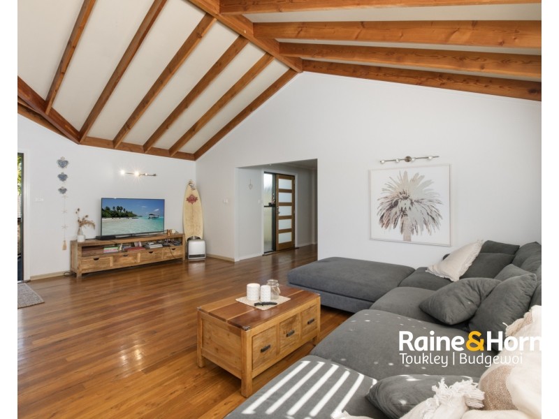 36 Morley Avenue, Bateau Bay NSW 2261