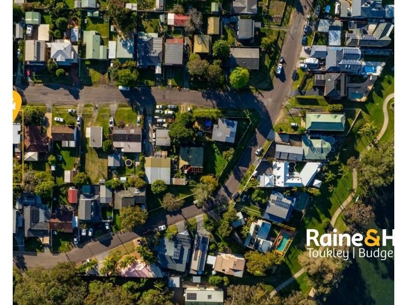 93 Catherine Street, Mannering Park NSW 2259