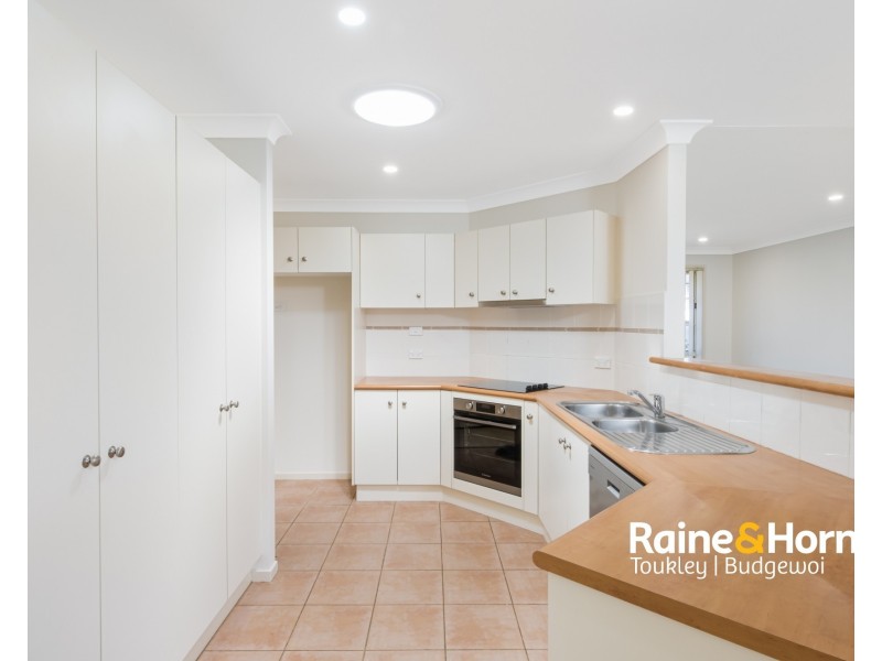 24 Greenhaven Circuit, Woongarrah NSW 2259