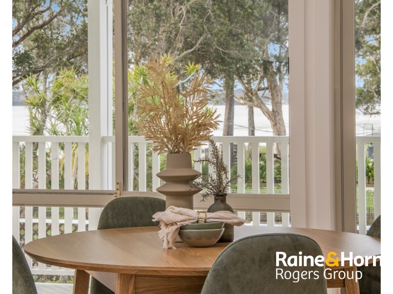 2C Seventh Avenue, Toukley NSW 2263