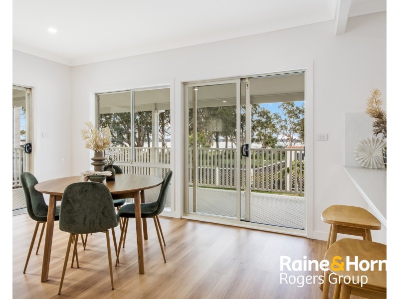 2C Seventh Avenue, Toukley NSW 2263