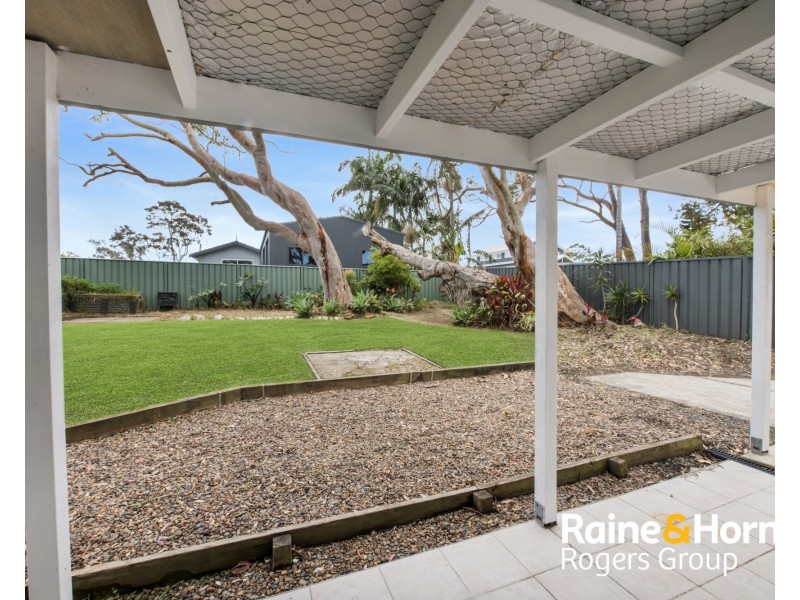 75 Acacia Avenue, Lake Munmorah NSW 2259