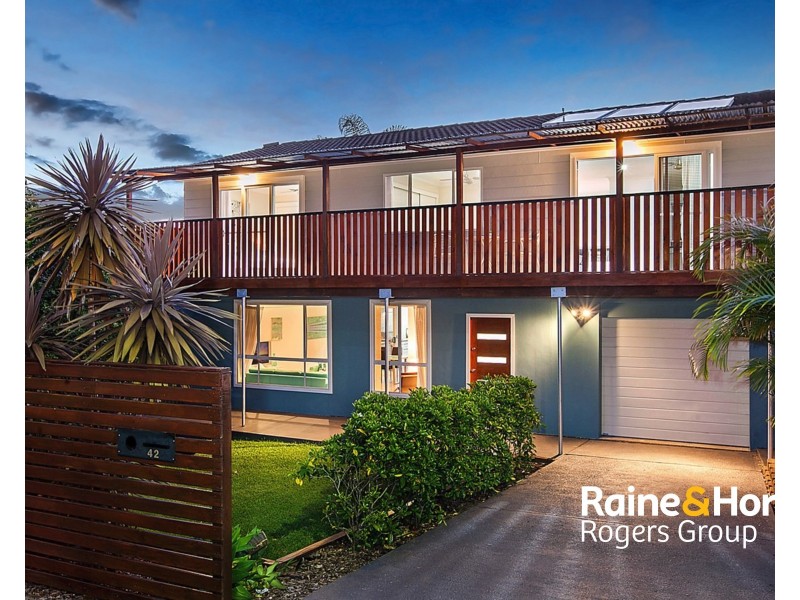 42 Elizabeth Bay Drive, Lake Munmorah NSW 2259
