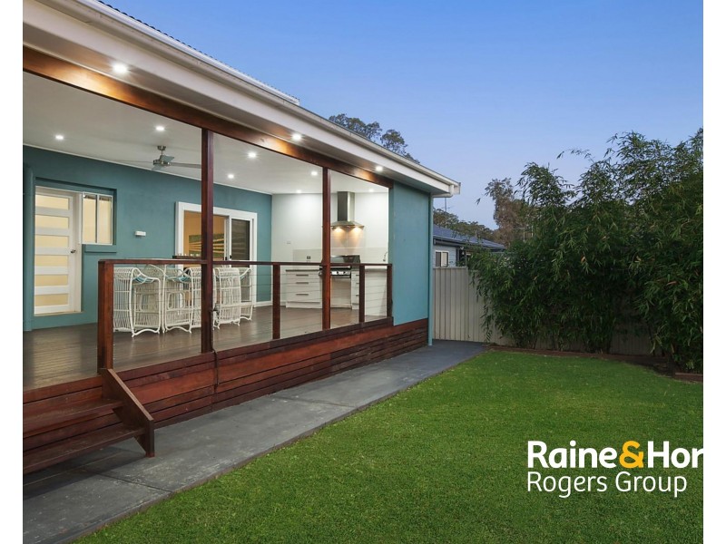 42 Elizabeth Bay Drive, Lake Munmorah NSW 2259