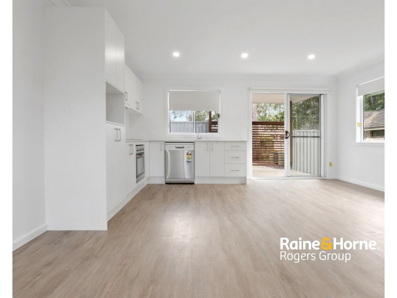 4a Lakeshore Avenue, Kingfisher Shores NSW 2259