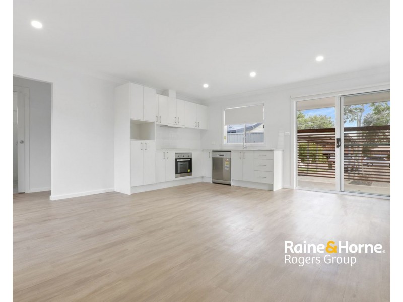 4a Lakeshore Avenue, Kingfisher Shores NSW 2259