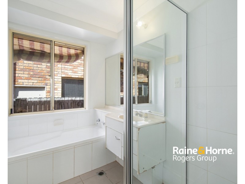 18 Kowandi Close, Buff Point NSW 2262