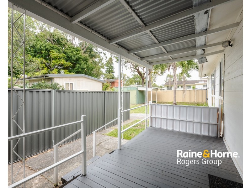 18 Sunrise Avenue, Budgewoi NSW 2262