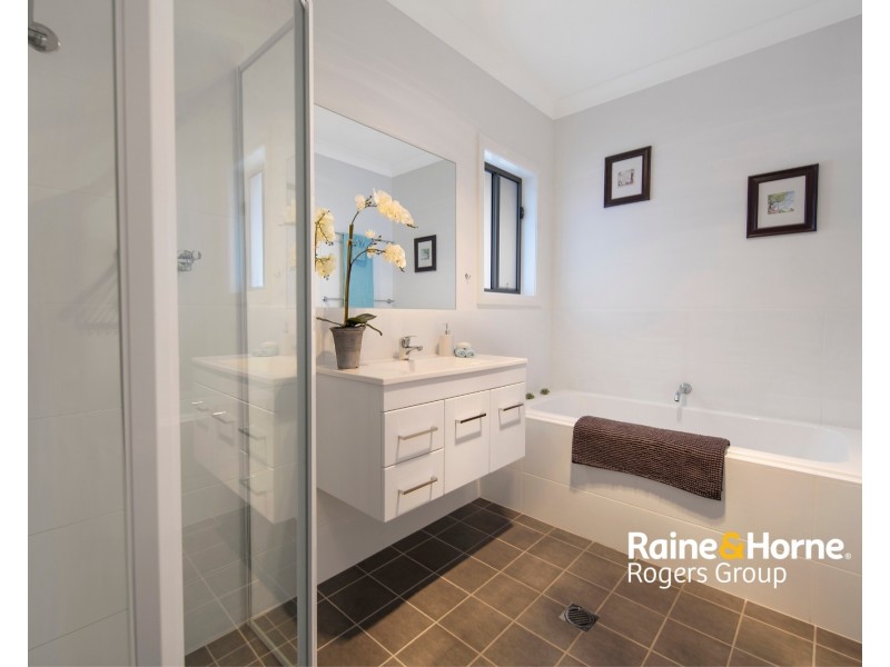 3/2 Holmes Avenue, Toukley NSW 2263