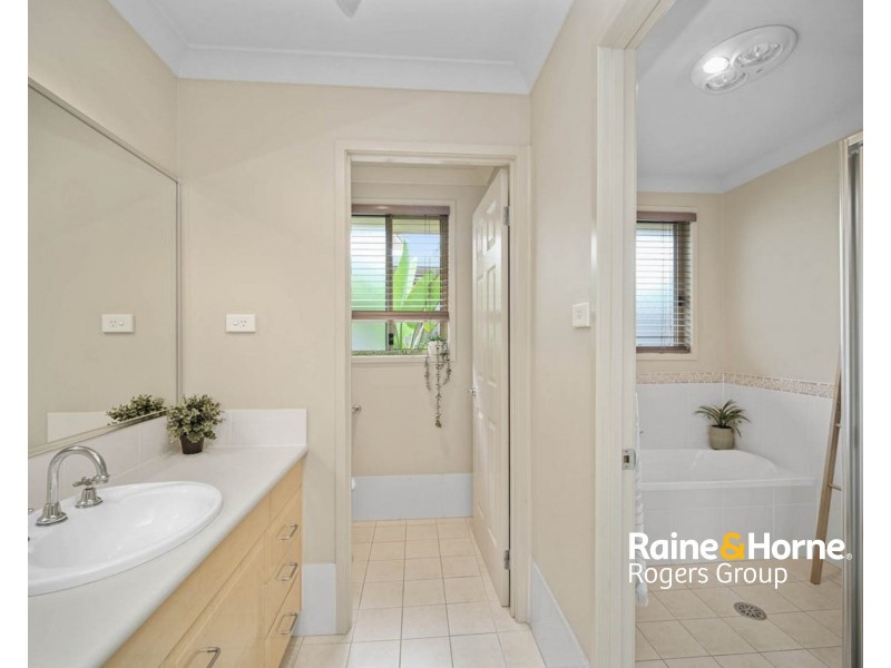 40 Barrington Drive, Woongarrah NSW 2259
