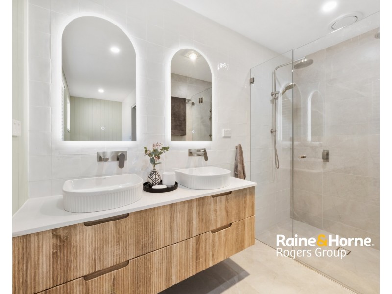 130 Elizabeth Bay Drive, Lake Munmorah NSW 2259