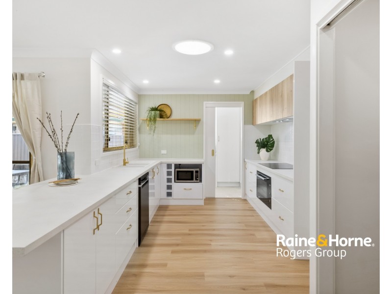 130 Elizabeth Bay Drive, Lake Munmorah NSW 2259